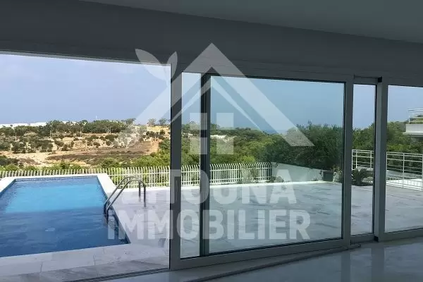 Villa à louer avec piscine