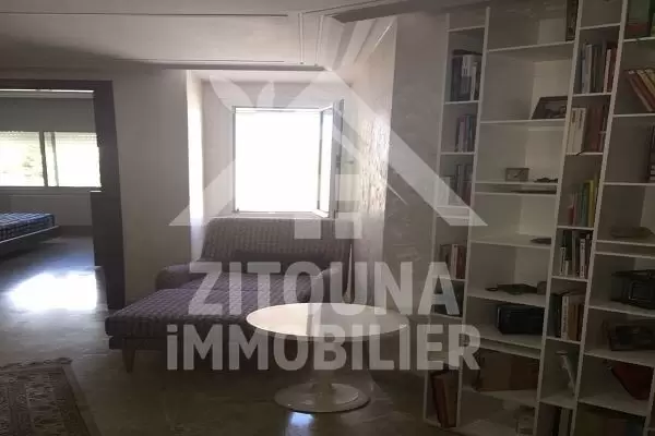 A louer un Appartement richement meublé au Lac 2