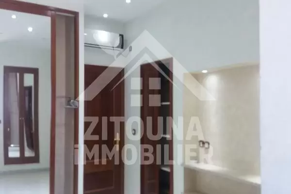 A louer un appartement au Lac 1