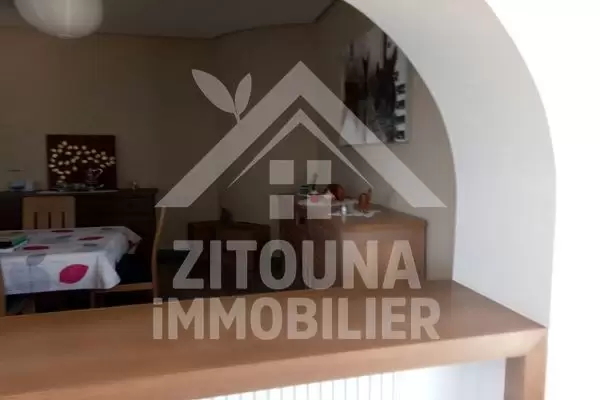 A louer un étage de villa avec entrée indépendant à la Marsa Ville