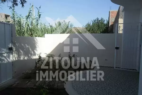 A vendre 3 appartements et un studio au 3ème étage à la corniche de Bizerte