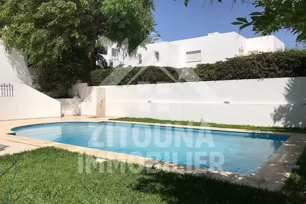 A louer une villa de charme vue sur mer à la Marsa Cube