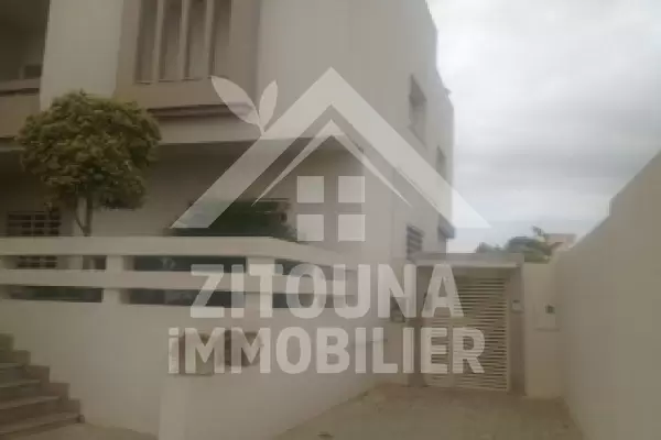 Un très beau duplex de haut standing à louer