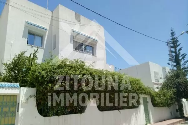 A louer un étage de villa meublé à la Marsa