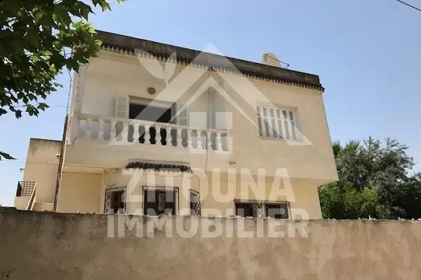 A vendre une villa colonial à El Omrane
