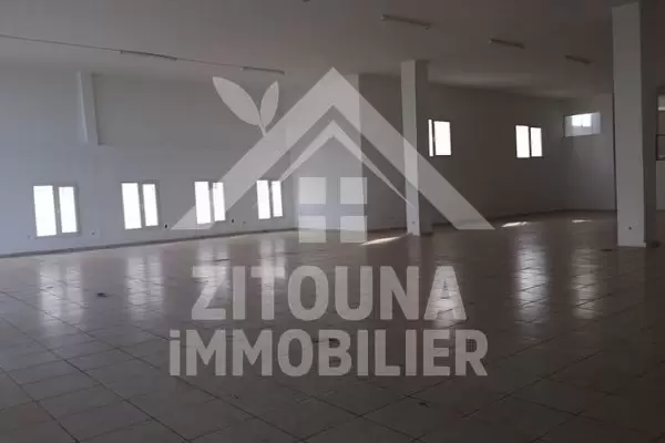 Un Entrepôt à louer à La Soukra