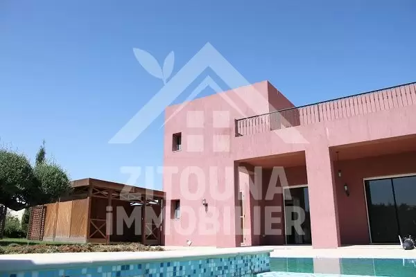 A louer une belle villa à Golf Gammarth