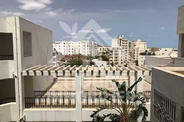A vendre un appartement à cité Naser