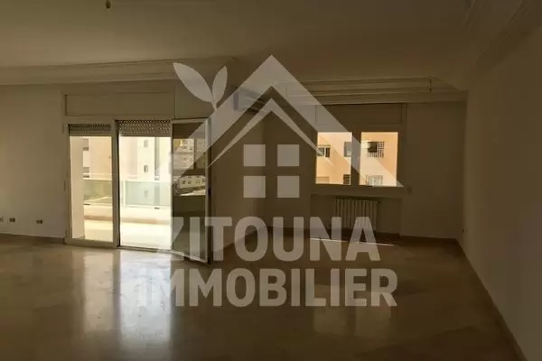 A vendre un appartement à cité Naser
