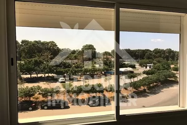 A louer un appartement avec vue sur mer dans une résidence gardée à Gammarth