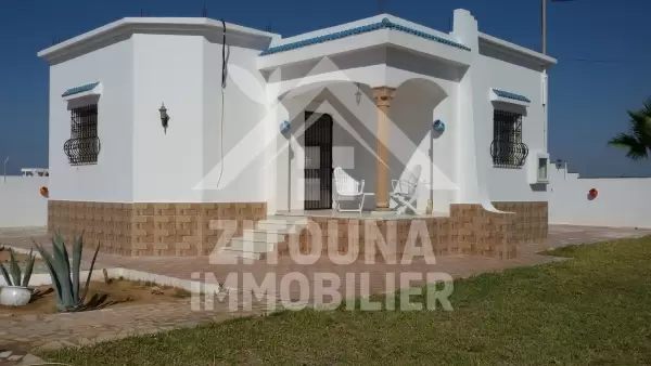 A vendre une belle villa à Kerkenah