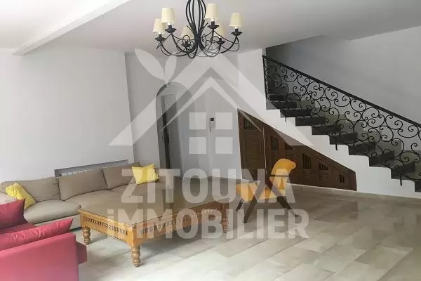 A louer une belle villa meublée style arabesque à Sidi Bousaid