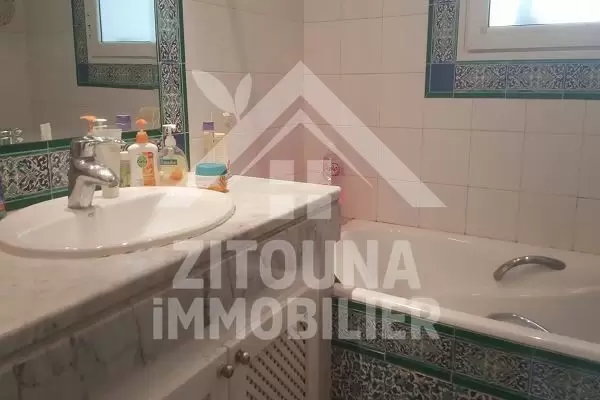 A louer un bel appartement meublé à la Marsa Plage
