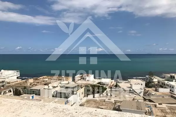 A louer un local commercial à la Marsa Plage