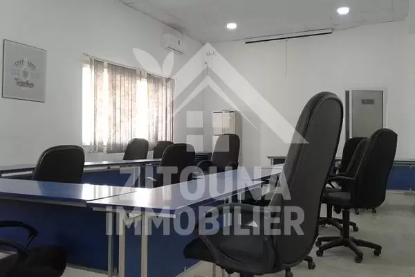 A louer un immeuble à usage bureautique