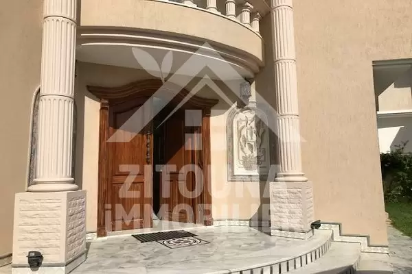 A louer une villa de charme à Laouina