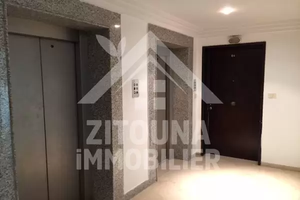 A vendre un bureau très bien placé