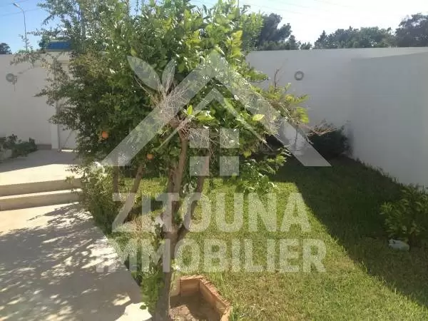 A louer un rez de chaussée de villa à sidi daoud