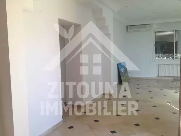 A louer un rez de chaussée de villa à sidi daoud