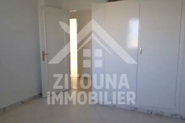 A louer un bel appartement à Lac 1