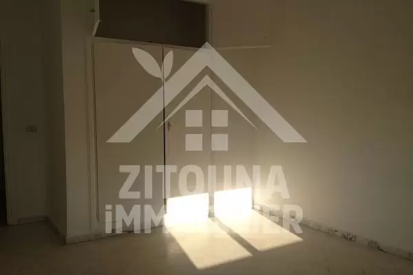 A louer un bel appartement à Lac 1