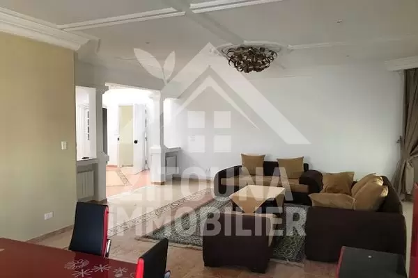 A louer un étage de villa à cité des juges