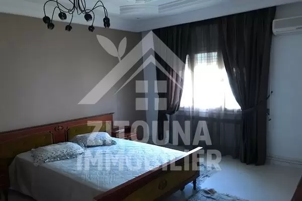 A louer un étage de villa à cité des juges