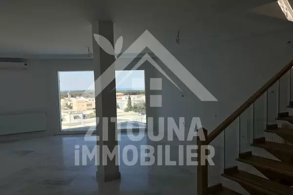 A louer un duplex de trés haut standing à Gammarth Supérieur