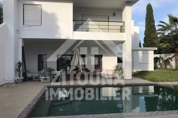 A vendre une villa de charme à la Soukra