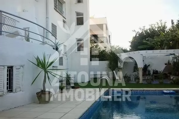 A louer un rez de chaussée de villa à la Marsa Ville