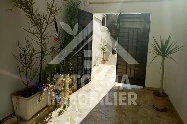 A louer un bel appartement dans une résidence gardée