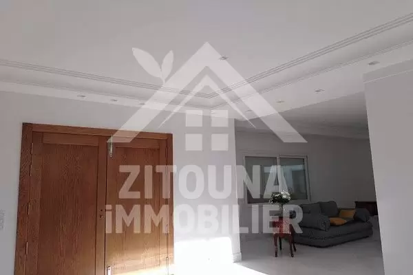 A vendre une belle villa jamais habitée à la Soukra