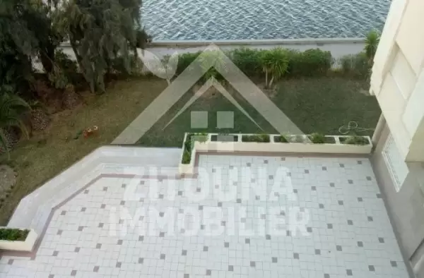 A louer un appartement luxueux de haut standing vue sur Lac