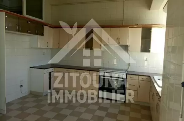 A louer un appartement luxueux de haut standing vue sur Lac