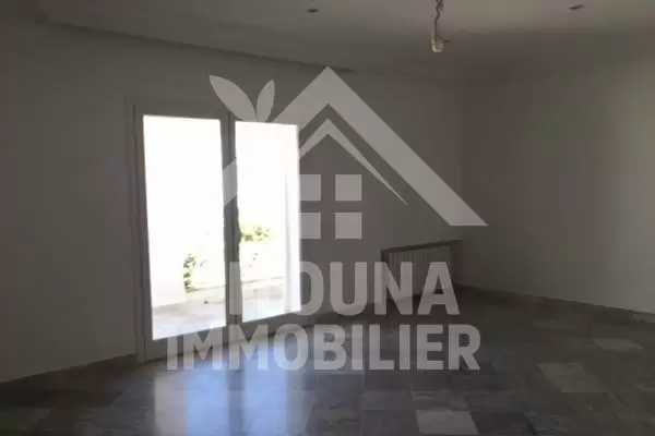 A louer un étage de villa à la Marsa