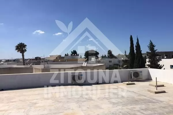 A louer un étage de villa à la Marsa