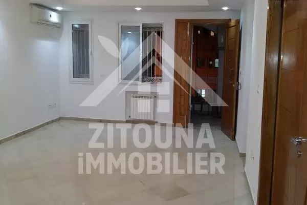 A louer un appartement à l\'aouina