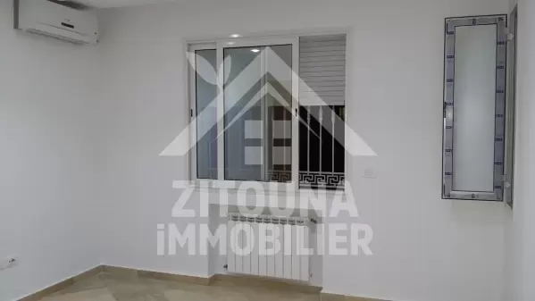 A louer un appartement à l\'aouina