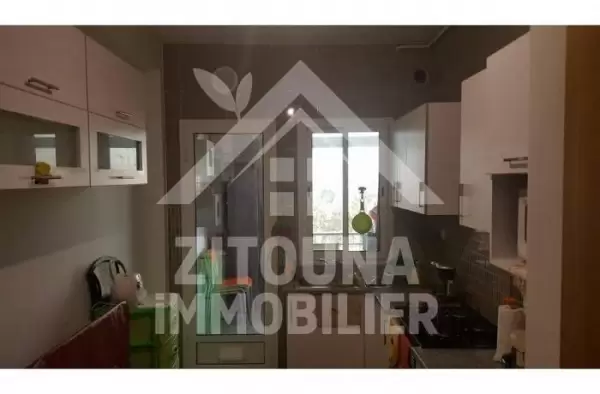 A louer un appartement meublé dans une résidence bien gardée à l'Aouina
