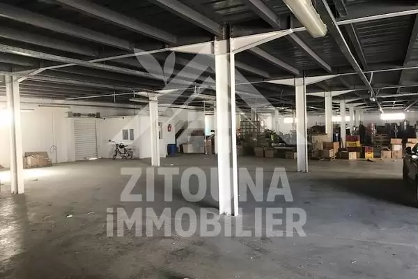 A louer un dépôt de 2500 m2 à la zone industrielle Mghira