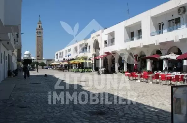 a louer un local commercial à la Marsa plage