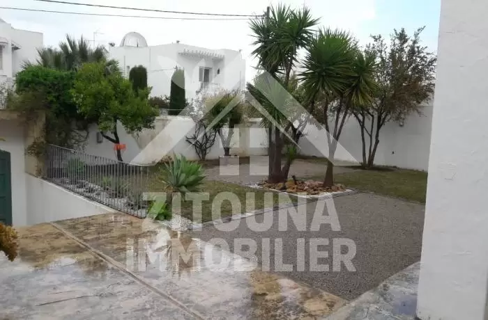 A louer une belle villa à Gammarth