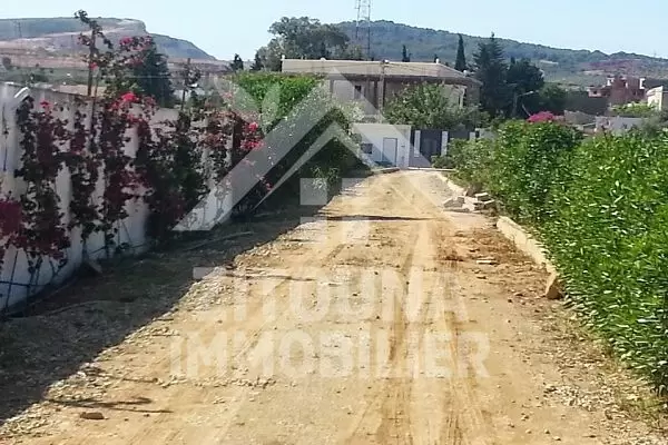 A vendre un terrain à Borj Touil