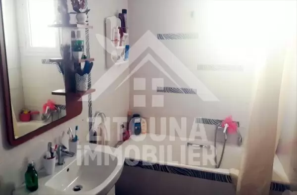 A VENDRE UN BEL APPARTEMENT LUXUEUX