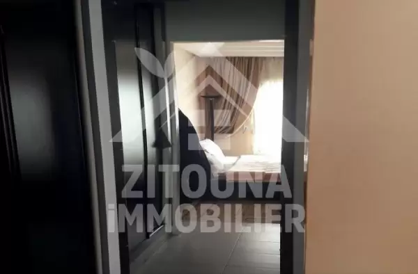 A VENDRE UN BEL APPARTEMENT LUXUEUX