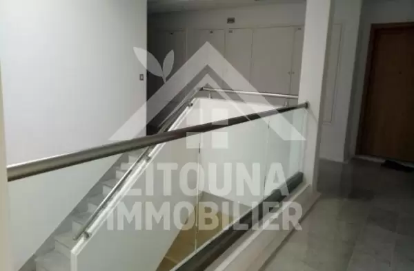 A louer un bel appartement de haut standing dans une résidence bien gardée