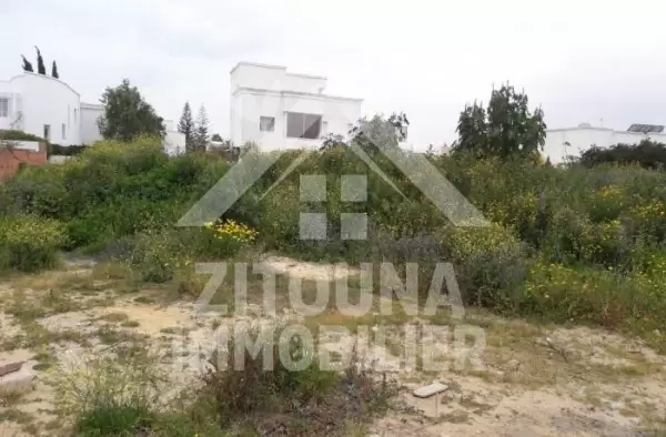 Une opportunité d'investissement pour un terrain à vendre à la Marsa dans un quartier résidentiel