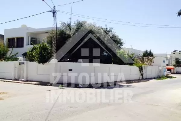 A louer un étage de villa à La Marsa