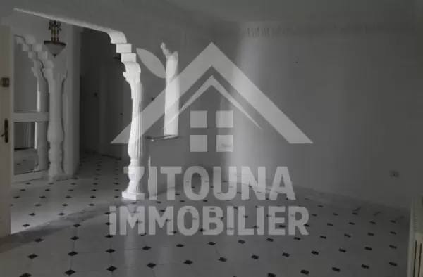 A louer un rez de chaussée de villa à la Marsa