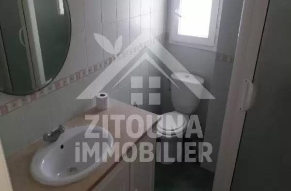 A louer un étage de villa à la Marsa Route de Relais